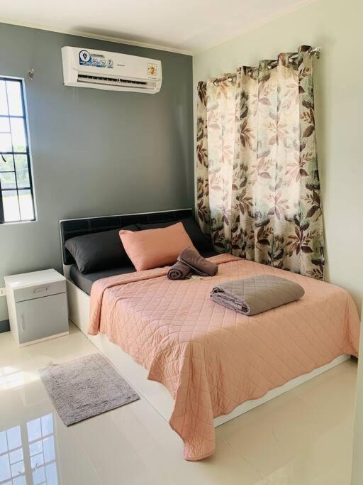 Cozy Home At A Private Subdivision Abucay Екстер'єр фото